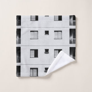 White concrete building washandje