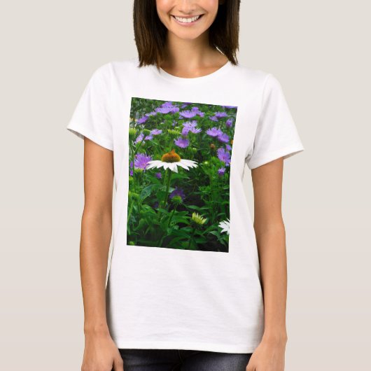 White Cone flower, paarse bloemen en moth T-shirt (Voorkant)