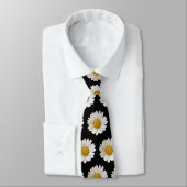 White Daisies Pattern on Black Stropdas (Gebonden)