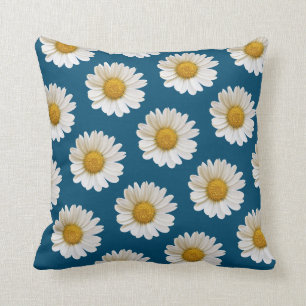 White Daisies Pattern on Ocean Blue Sierkussen
