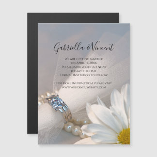White Daisy Elegance Wedding Save the Date Magnetische Uitnodiging