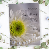 White Daisy en Pearls Engagement Party Kaart