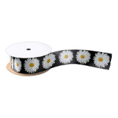 White Daisy Floral Pattern on Black Lint (Spoel)