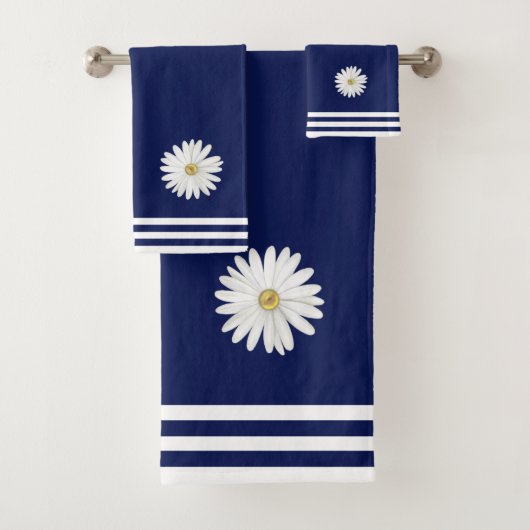 White Daisy Flower & Stripes on Navy Blue Bad Handdoek (Insitu)
