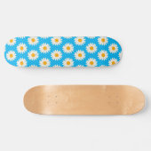 White Daisy Flowers Pattern Skateboard (Horizontaal)