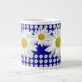 White Daisy Garden Jumbo Mok (Voorkant)