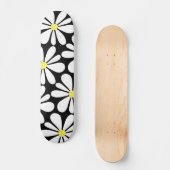 White Daisy on Black Floral Skateboard (Voorkant)