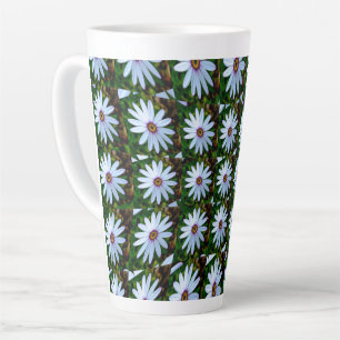 White Daisy Pattern Latte Mok