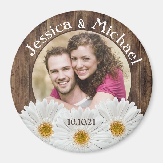 White Daisy Rustic Wood Photo Weduwnaar Save Date Magneet (Voorkant)