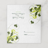 White Damask Pattern en Green Swirls (Buitenkant ongevouwen)