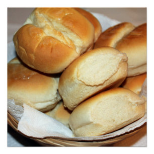 White Dinner Rolls in een Bread Basket Photo Perfect Poster