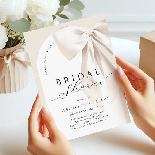White Elegant Bow Arch nuptiale douche Invitation