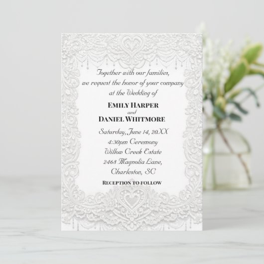 White Elegant Lace Wedding Invitation (Debout devant)
