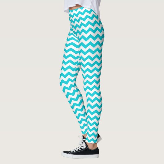 White en Aqua Zig Zag Pattern Leggings (Links)