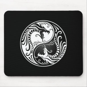 White en Black Yin Yang Dragons Muismat