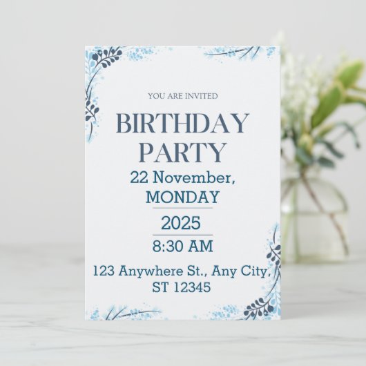 White en Blue Modern Birthday Party Kaart (Staand voorkant)
