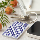White en Navy Diamond Pattern Sleutelhanger (Voorkant Rechts)