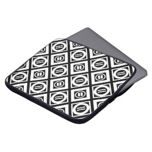 White Equal Sign Geometric Pattern op Black Laptop Sleeve