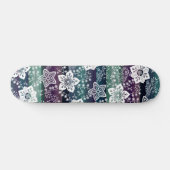 White Floral Dark Paars Blauwe Blauwe Stripes Skateboard (Horizontaal)