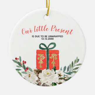 White Floral Kerstman Zwangerschap Aankondiging Ce Keramisch Ornament