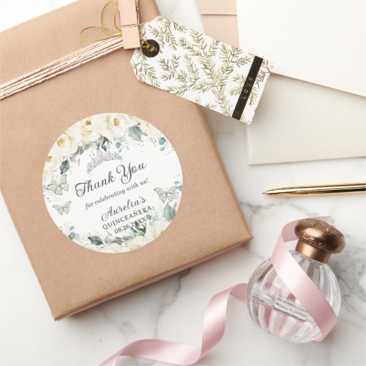 White Floral Silver Butterflies Princess Tiara Ronde Sticker (Geschenken)