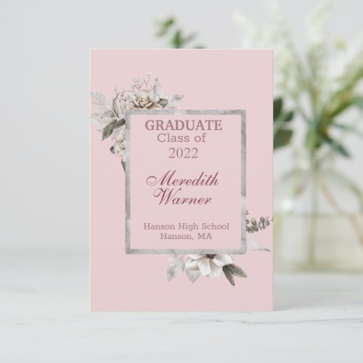 White Floral Silver Lijst op Roze Afstuderen Aankondiging (Staand voorkant)
