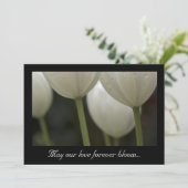 White Garden Tulips Spring Wedding Kaart (Staand voorkant)