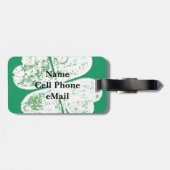 White Grungy four-Leaf Clover op Green Ground Bagagelabel (Achterkant horizontaal)