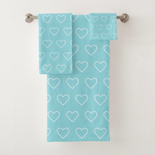 White Heart Silhouettes op Light Turquoise Bad Handdoek (Insitu)