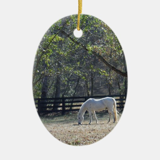 White Horse in bomen Keramisch Ornament (Voorkant)