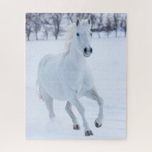 White Horse Running in the Snow Legpuzzel