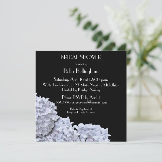 White Hydrangeas Invitation de douche nuptiale (Debout devant)