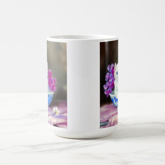 White Kitten met roze bloemen Magische Mok (Midden)
