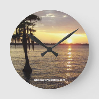 White Lake NC Sunset Clock Ronde Klok