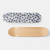 White leopard Print Skateboard (Horizontaal)