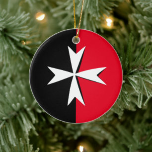 White Maltese Cross & Malta flag symbol / messghts Keramisch Ornament