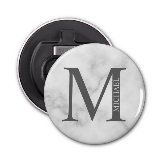 White Marble Persoonlijke Monogram en Naam Button Flesopener (Voorkant)