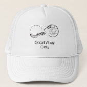 White mesh hat "Good Vibes Only" | Infinity and se Trucker Pet (Voorkant)