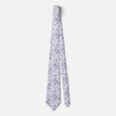 White neck tie with elegant blue floral pattern  stropdas (Voorkant)