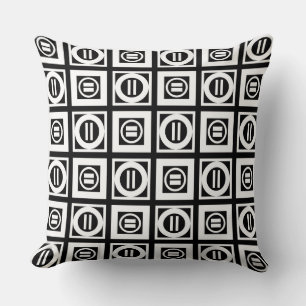 White on Black Geometric Equal Sign Pattern Kussen