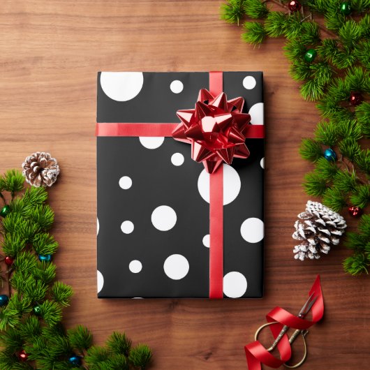 White op Black Polka Dot Pattern Cadeaupapier (Feestdagen Geschenken)