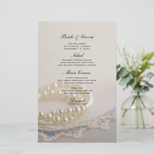 White Pearls and Blue Lace Wedding Menu (Staand voorkant)