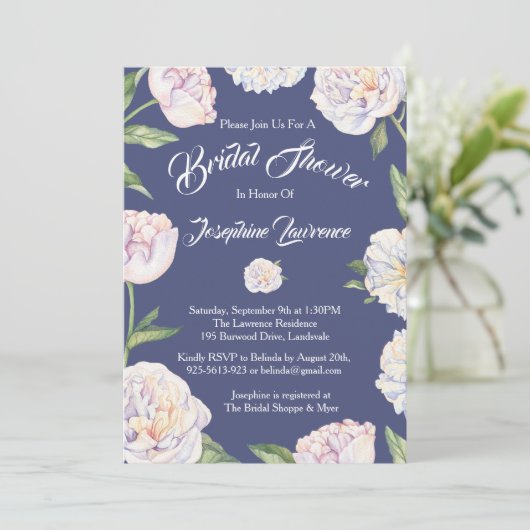 White Peony Floral Blue Douche nuptiale invitation (Debout devant)