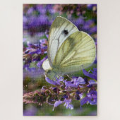 White Pieris Rapae Butterfly. Legpuzzel (Verticaal)