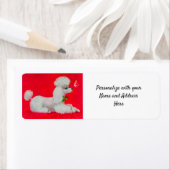 White Poodle on Red Carpet Kerstmis Etiket (Insitu)