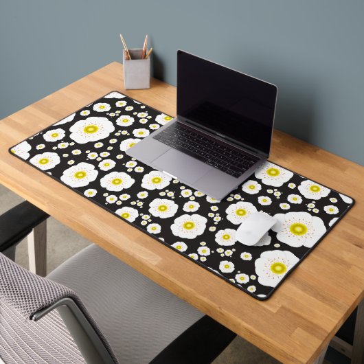 White Poppies Desk Mat (Bureau 2)