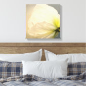 White Poppy Canvas Afdruk (Insitu (Slaapkamer))