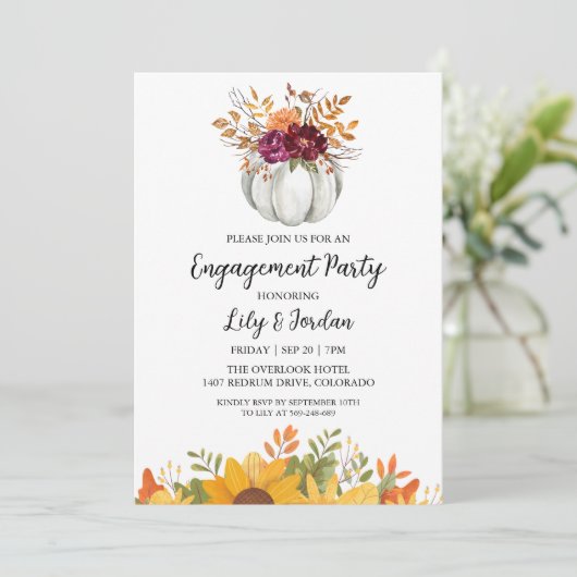 White Pumpkin and Greenery Herfst Engagement Party Kaart (Staand voorkant)