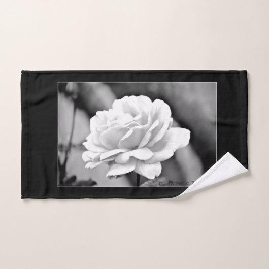 White Rose on Black Bathroom Towels Bad Handdoek (Handdoek)
