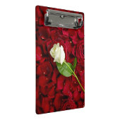 White Rose on Red Petals Mini Klembord (Schuin)